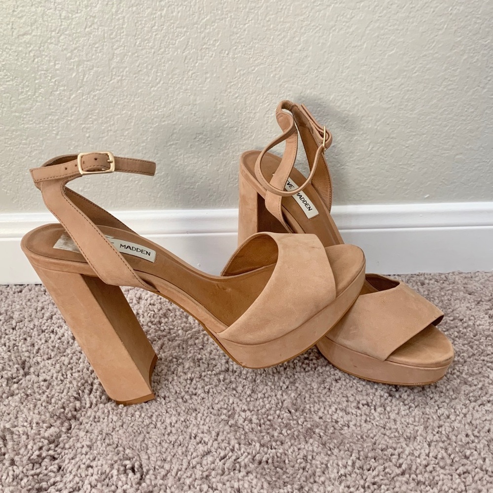 Steve Madden | Nude Platform Suede Like Pump